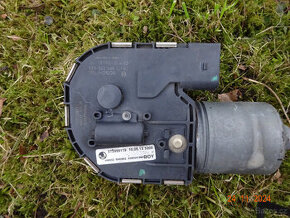 Škoda octavia 2 motorek stěračů