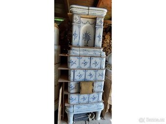 Kachlová kamna starozitná