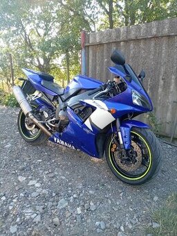 Yamaha YZF-R1