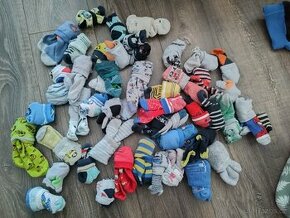 Ponožky 50 párů - různé velikosti, nové i nošené