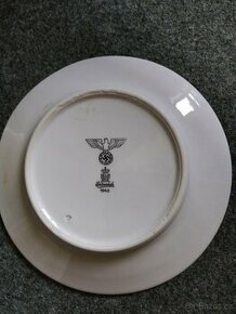 WWII,WW2-Německý válečný porcelánový talíř se svastikou