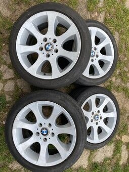 BMW sada elektronů
