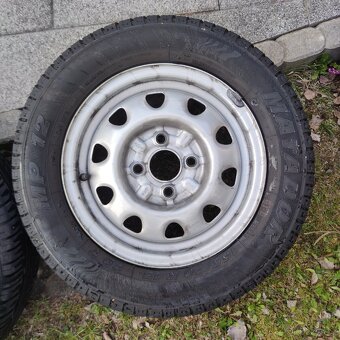 Zánovní R13 Škoda Felicia, pneu Matador