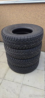 4ks Continental CrossContact AT 235/85R16C