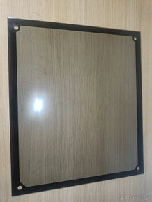 Různé bočnice do pc skříně