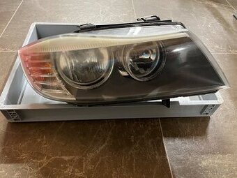 Světlo pravé BMW e90 e91