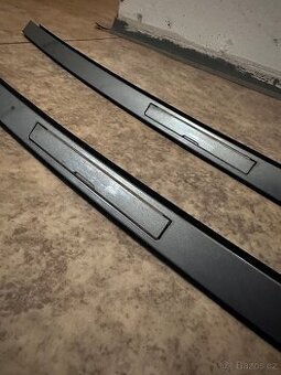 Střešní lišty BMW E90 A34