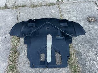 Alfa Romeo 159 - kryt pod motor
