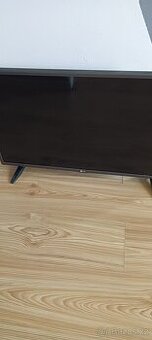 Televize LG 80cm