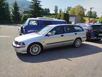 Volvo V40 2,0 turbo benzin