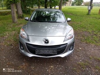 Mazda 3 1.6 benzín 64.000 km 2013