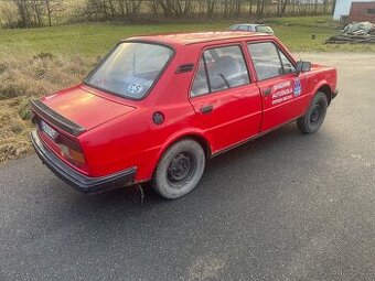 Škoda 120