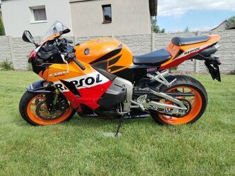 Honda cbr 600 repsol