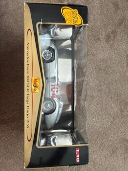 Model auta Maisto Mecedes-Benz 300 SLR 1:18