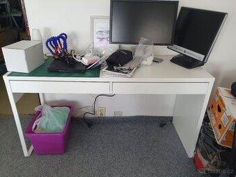 IKEA MICKE psací stůl - 1