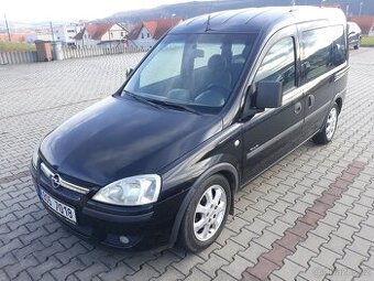 Opel Combo Tour 1.7 CDTI 74 kW