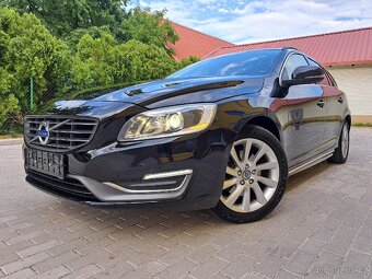 VOLVO V60 2.0D4,133kW, NAVI,PDC,LED,XENON, 145 785km