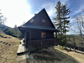 Rekreační chata na prodej v malebné lokalitě Makov - Kasárna