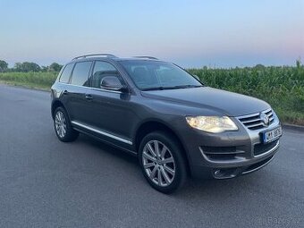 VW TOUAREG 3.0 TDI, R-LINE, nová STK