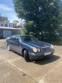 Mercedes-Benz E200 (w210) 2.0 100kw