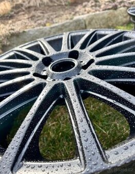 Kola 17", rozteč 5x114,3 - 1