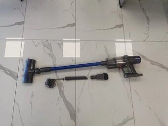 prodám Dyson V11 modrý - málo použitý