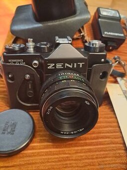Zenit TTL a blesk Flachstar