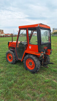 malotraktor MT 8 150 s kabinou