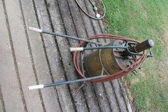 Mosazný postřikovač