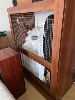 Interierová boxová voliéra