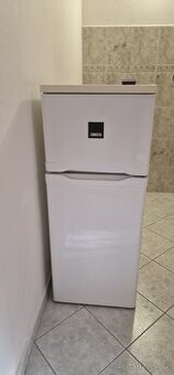 Prodej lednice z mrazákem