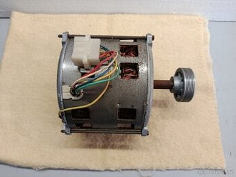 Motor z pračky