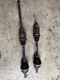 Přední poloosy bmw x3 e83