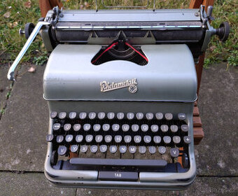 funkční kancelářský psací stroj Rheinmetall KsT z 50. let