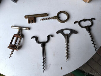 Staré vývrtky,starý otevírák,vyvrtka,otevíráky,mix, retro