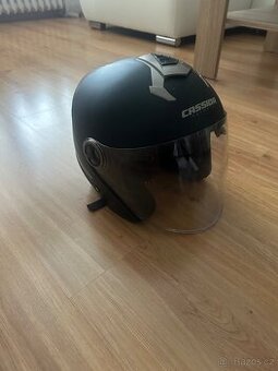 Přilba/helma na motorku Cassida