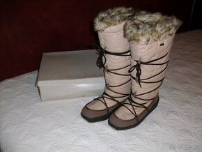 DÁMSKÉ BOTY