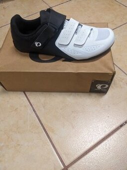 Pearl Izumi Select Road V5 silniční tretry bílá/černá vel.44