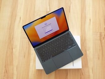  Apple MacBook Air 13,6"(2022)/M2/16GB RAM/256GB/CZ/ZÁRUKA