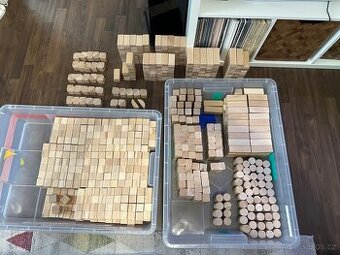 dřevěné kostky 1.095 ks