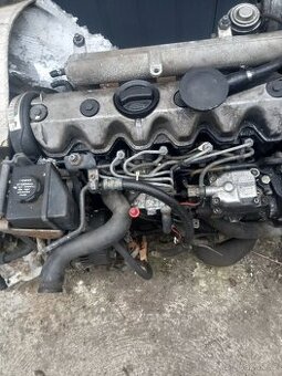 Motor Volvo 850
