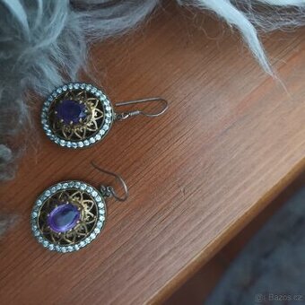 Krasne stare náušnice