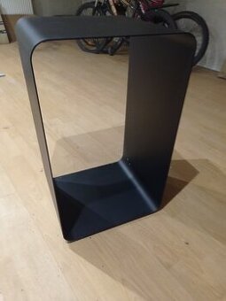 Nový stojan na dřevo