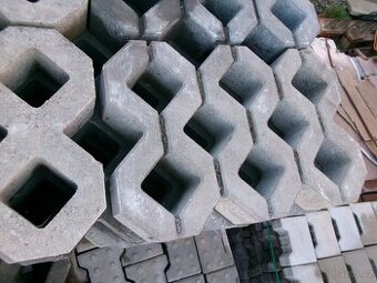 Zatravnovcí dlažbu - koupím