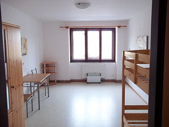 Levné bydlení 7100 Kč/měs. včetně energií Kněžnice u Jičína.