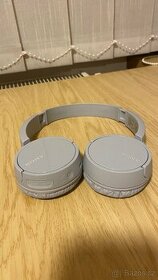 Bezdrátová sluchátka Sony