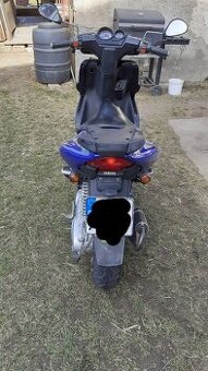 Yamaha aerox 100