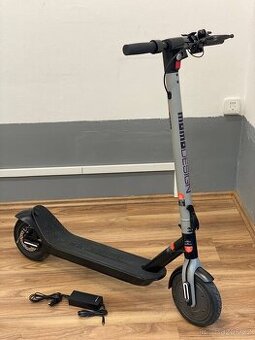 ZCELA NOVÁ elektrokoloběžka MOMODESIGN EVO 9 – 400 W, 25 km/