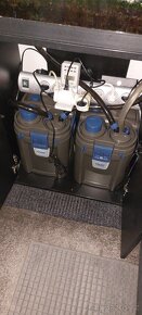 Prodám stojan se 2 akva Juwel Rio 125l a 2x OASE 250 filtr