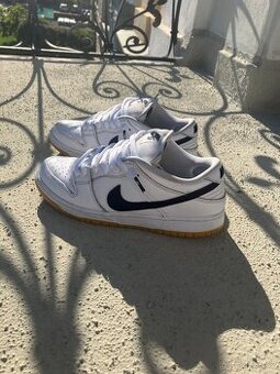 Nike SB white gum